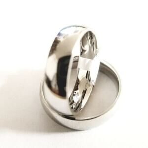 New‎ Shiny stainless steel ring size 6